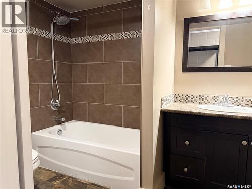 8 2707 7Th Street E, Saskatoon, SK - Indoor Photo Showing Bathroom