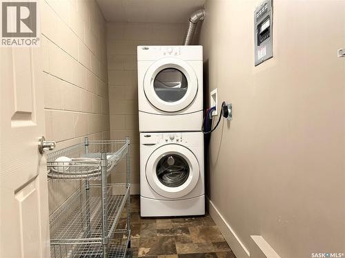 8 2707 7Th Street E, Saskatoon, SK - Indoor Photo Showing Laundry Room