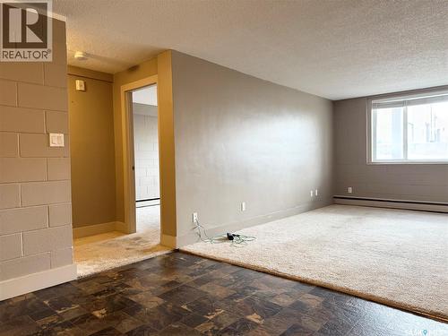 8 2707 7Th Street E, Saskatoon, SK - Indoor Photo Showing Other Room