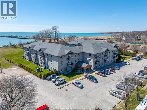 44 Robson ROAD Unit# 207  Leamington, ON N8H 5E4