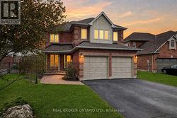 24 SHETLAND DRIVE Hamilton, ON L0R 2H5