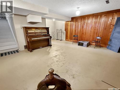 290 Burke Crescent, Swift Current, SK - Indoor