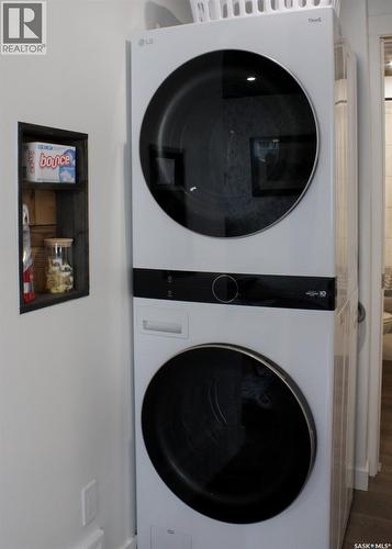 2014 3Rd Street, Rosthern, SK - Indoor Photo Showing Laundry Room