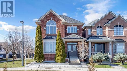 13 WOODWAY LANE  Markham, ON L6B 0N4