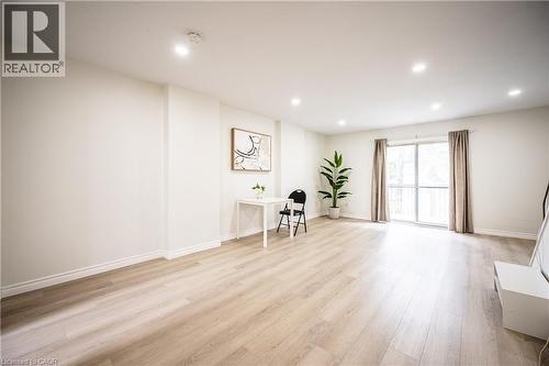 212 Westcourt Place, Waterloo, ON - Indoor