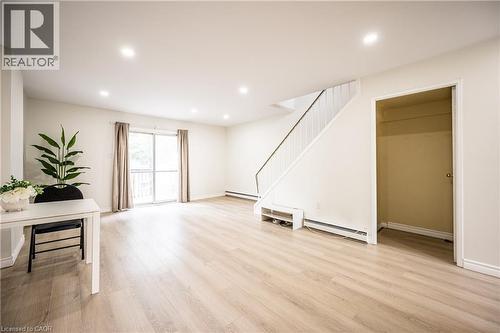 212 Westcourt Place, Waterloo, ON - Indoor