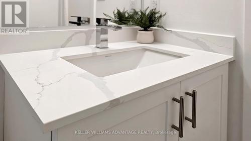 2 - 1479 O'Connor Drive, Toronto, ON -  Photo Showing Bathroom
