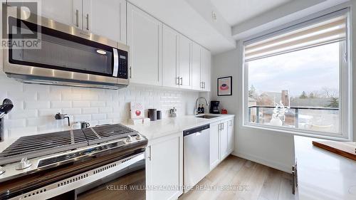 2 - 1479 O'Connor Drive, Toronto, ON - Indoor Photo Showing Kitchen