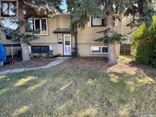 1215 ATHABASCA STREET W  Moose Jaw, SK S6H 6C7
