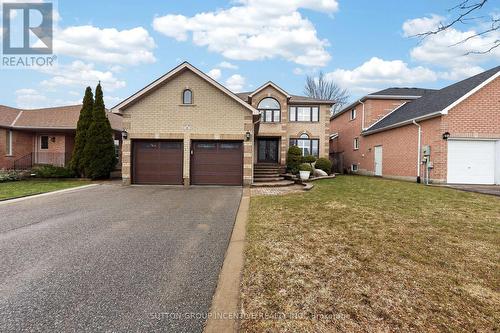 4 CHANTAL STREET  Barrie, ON L4N 9S4