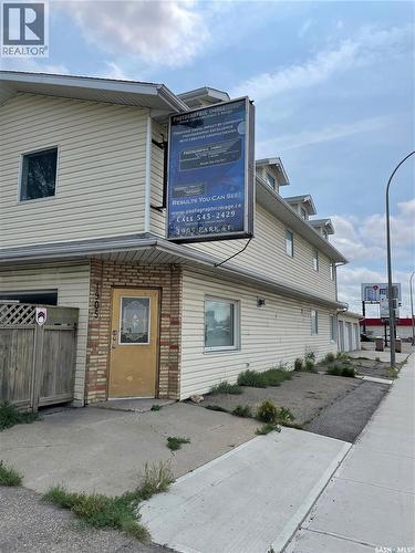 1905 Park Street, Regina, SK 