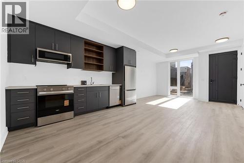 132 Everett Common, St. Catharines, ON - Indoor Photo Showing Kitchen
