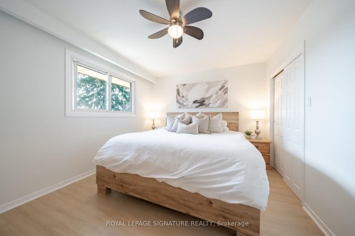 2002 Ingledale Road, Mississauga, ON - Indoor Photo Showing Bedroom