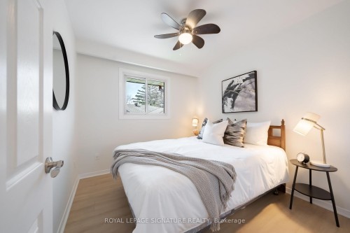 2002 Ingledale Road, Mississauga, ON - Indoor Photo Showing Bedroom