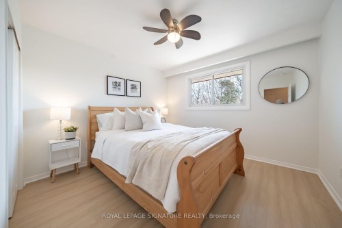 2002 Ingledale Road, Mississauga, ON - Indoor Photo Showing Bedroom