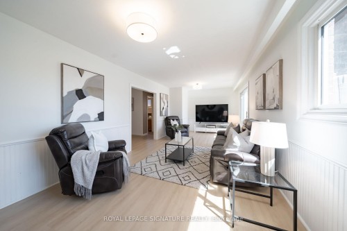 2002 Ingledale Road, Mississauga, ON - Indoor Photo Showing Other Room