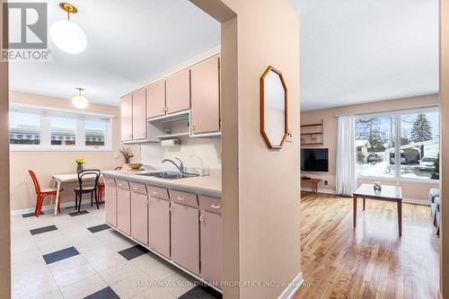2422 Magnus Avenue, Ottawa, ON - Indoor Photo Showing Kitchen With Double Sink