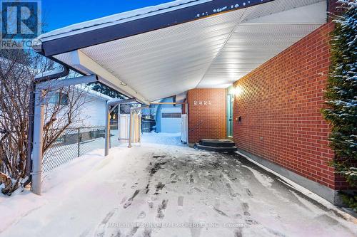 2422 Magnus Avenue, Ottawa, ON - Outdoor With Exterior