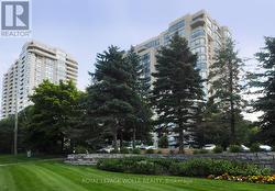 1103 - 4 WILLOW STREET  Waterloo, ON N2J 4S2