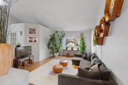 Salon - 