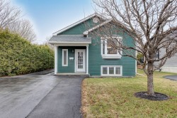 254 Rue Christian  Saint-Jean-Sur-Richelieu, QC J3B 8L8
