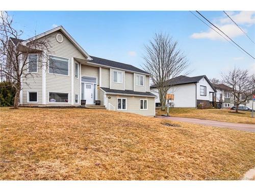 78 Mathilde St, Dieppe, NB 