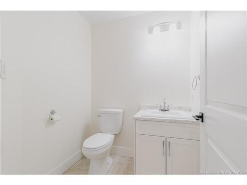 242 Gilridge Dr, Douglas, NB 