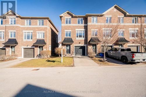 32 KATERSON LANE  Clarington, ON L1E 0E9