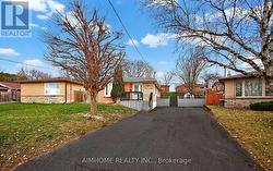 764 BOTANY HILL (MAIN) CRESCENT Newmarket, ON L3Y 3A8