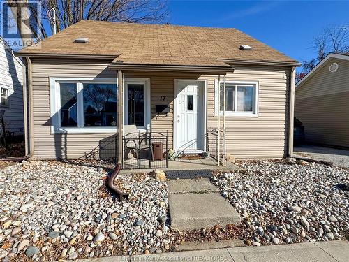 17 MCNAUGHTON AVENUE  Wallaceburg, ON N8A 1R7