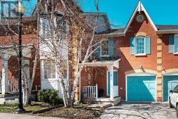 2 - 50 MARKHAM ROAD Toronto, ON M1M 2Z4