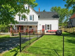 10 Pleasant Hill  Stewiacke, NS B0N 2J0