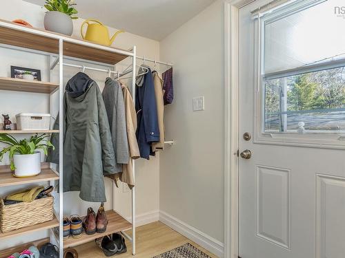 18 Devon Crescent, Halifax, NS 