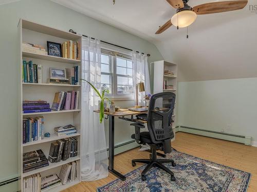 18 Devon Crescent, Halifax, NS 