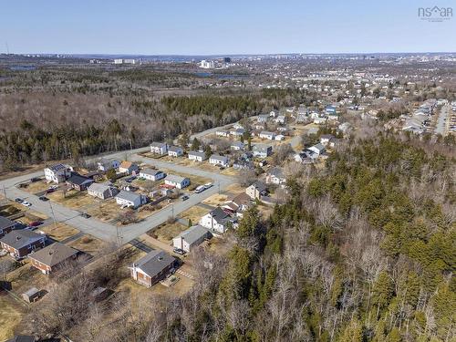 18 Devon Crescent, Halifax, NS 