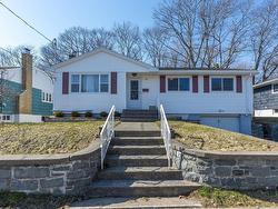 105 Chappell Street NW  Dartmouth, NS B3A 3P9