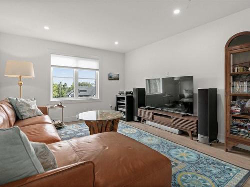 48 Heatherton Crescent, Fall River, NS 