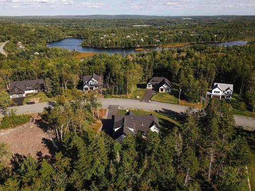 48 Heatherton Crescent, Fall River, NS 