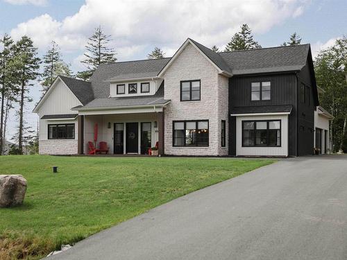 48 Heatherton Crescent, Fall River, NS 