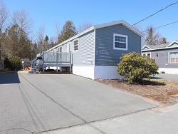 6 Apple Street Dartmouth, NS B2W 4W2