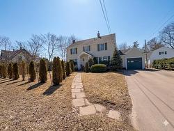 46 BROADWAY Street Kensington, PE C0B 1M0