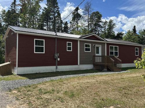 530 Sunset Avenue  Oxford, NS B0M 1P0