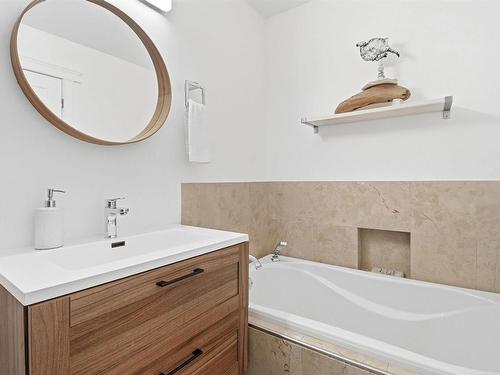 9 Adams Drive, Hackett'S Cove, NS 