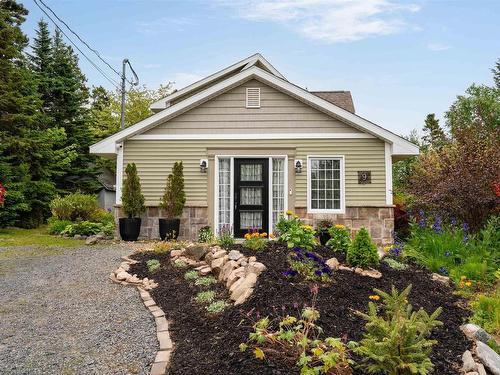 9 Adams Drive, Hackett'S Cove, NS 