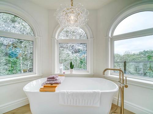 22 Nottingham Lane, Fall River, NS 