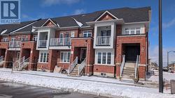 8 MCALISTER AVENUE  Richmond Hill, ON L4S 0L3