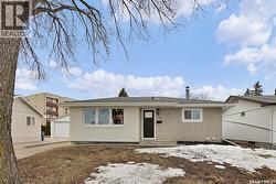 1017 McMillan AVENUE  Saskatoon, SK S7L 2T9