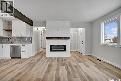 1017 Mcmillan Avenue, Saskatoon, SK - Indoor With Fireplace