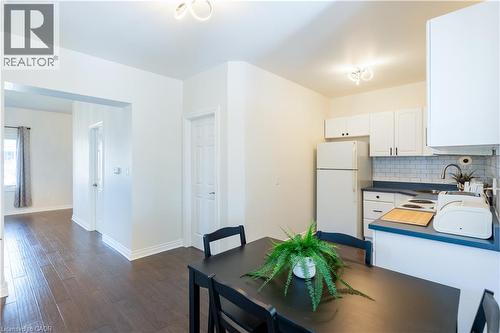 621 Rosseau Road, Hamilton, ON - Indoor Photo Showing Kitchen With Double Sink