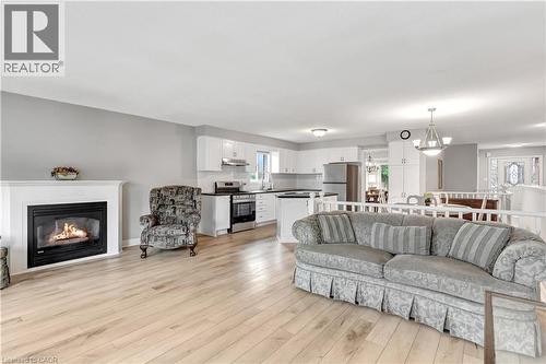 6 Gowinlock Court, Cambridge, ON - Indoor Photo Showing Living Room With Fireplace